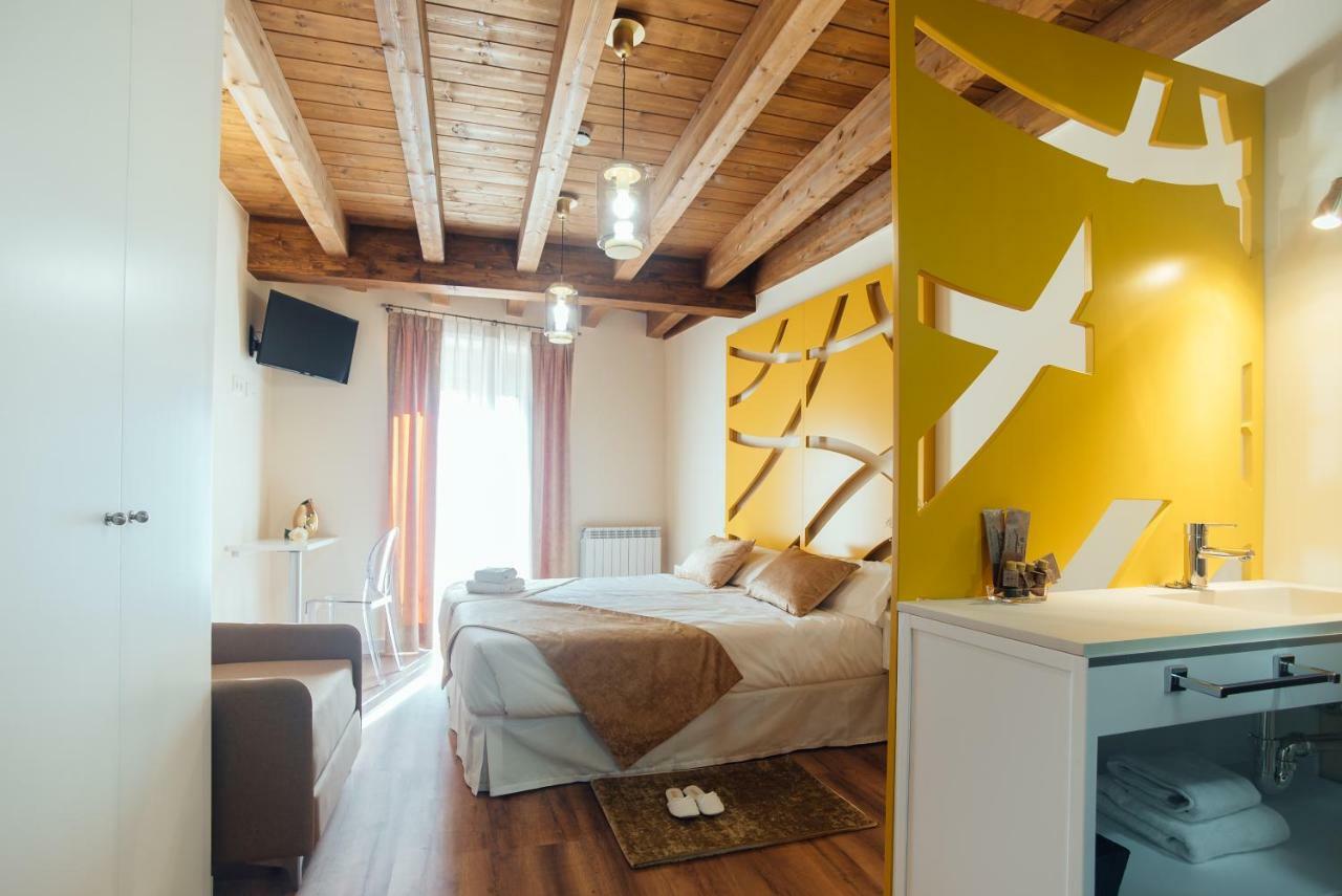Hotel Rural Pinares De Soria Molinos de Duero Esterno foto